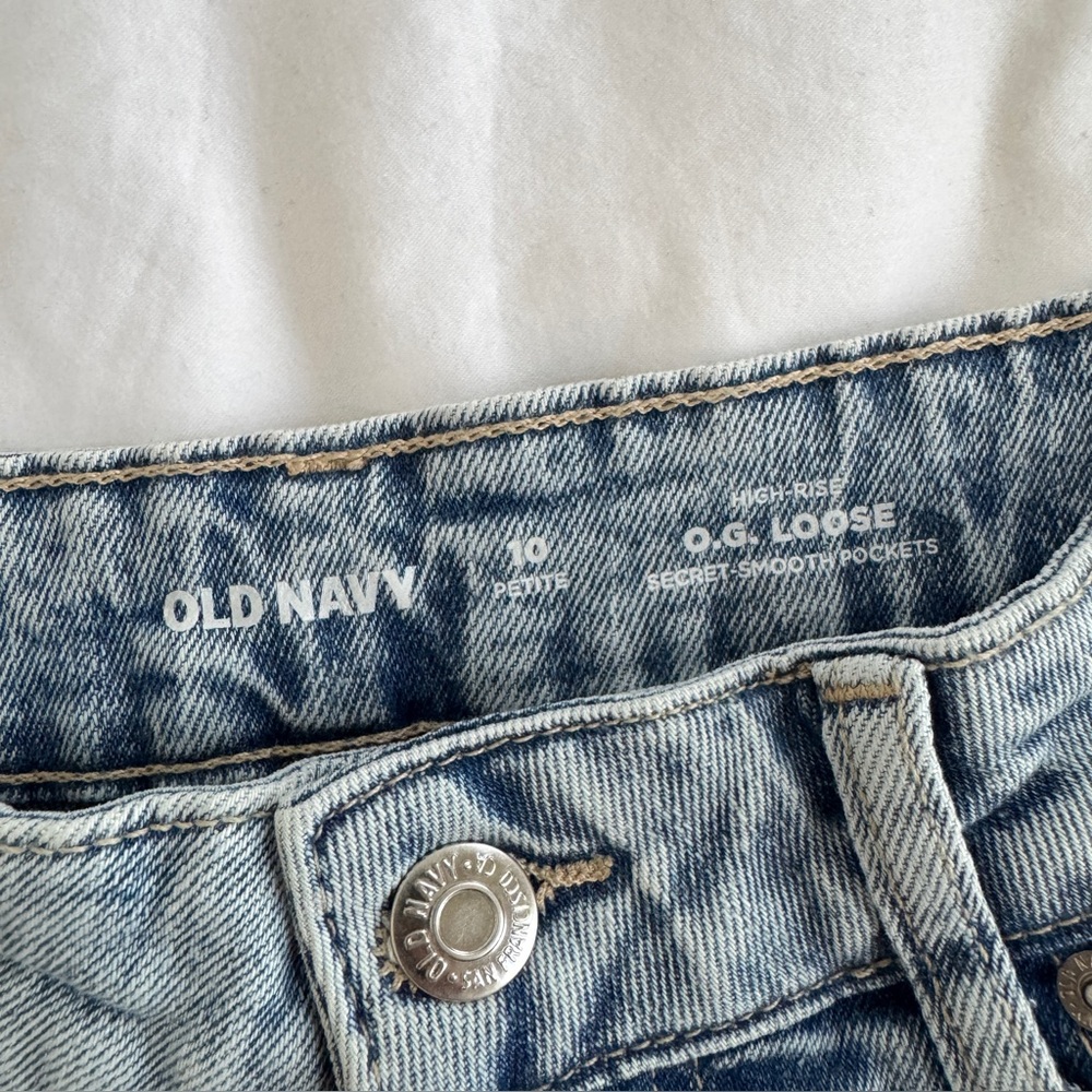 NWT Old Navy OG Loose High-Waisted Jeans Light Wash Size 10 Petite - Picture 5 of 8